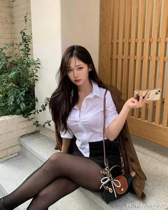 婆甚至都出轨了还是要坚持维持婚姻呢CQ9电子为什么男人不爱自己的老(图3)